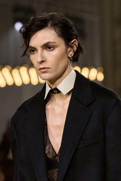 Look 36